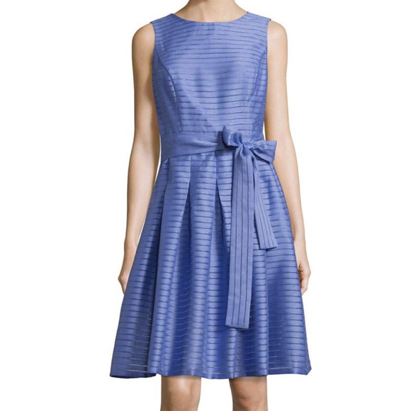 Tommy Hilfiger Dresses & Skirts - Tommy Hilfiger Box Pleat Sleeveless Dress